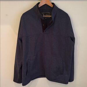 Navy Blue Pullover sweater/fleece